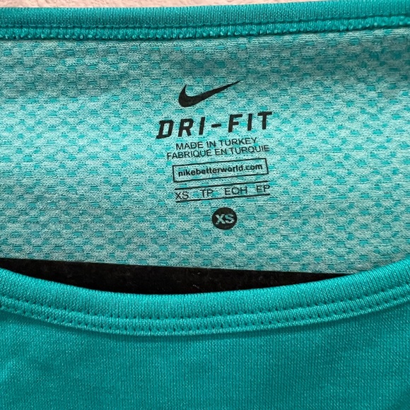 Nike Women's Dri-Fit Epic Crew Knit Training Shirt - Picture 2 of 3